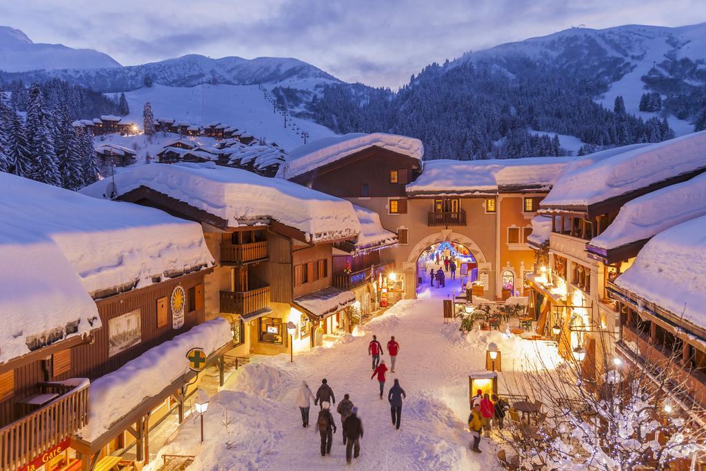 Hotel Du Bourg Валморел Екстериор снимка